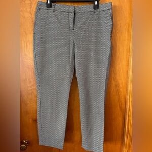 Like new Kenar size 10 black and white cropped length pants slacks